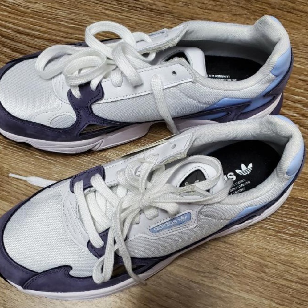 Adidas Originals Falcon W